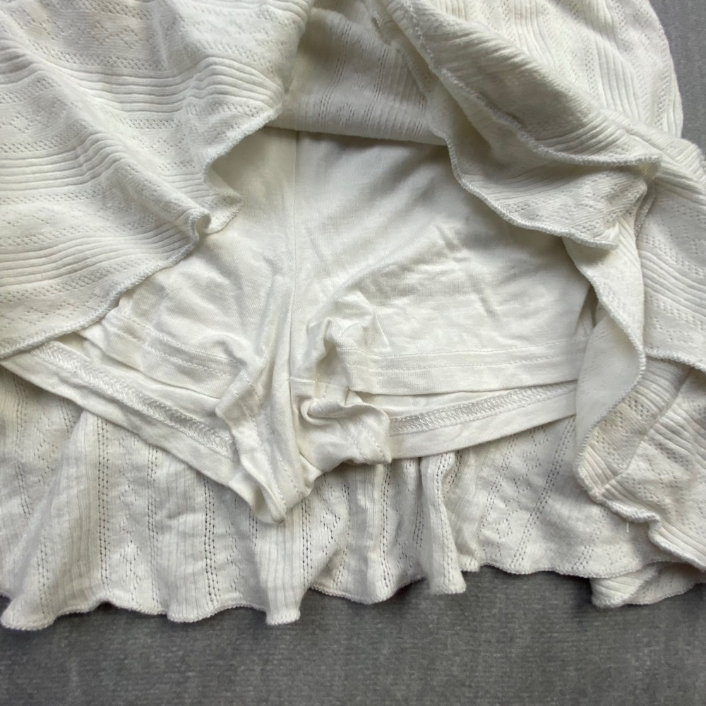 Out From Under Urban Outfitters White Pointelle Ruffle Skort XS Coquette - Picture 2 of 5
